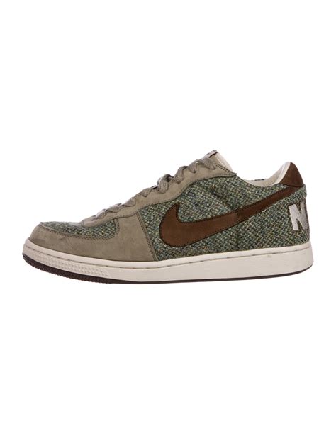 green harris tweed Nike